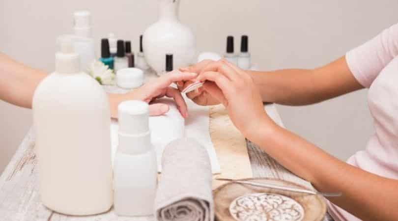 Những thủ tục pháp lý cần biết khi mua tiệm nail Những thủ tục pháp lý cần biết khi mua tiệm nail