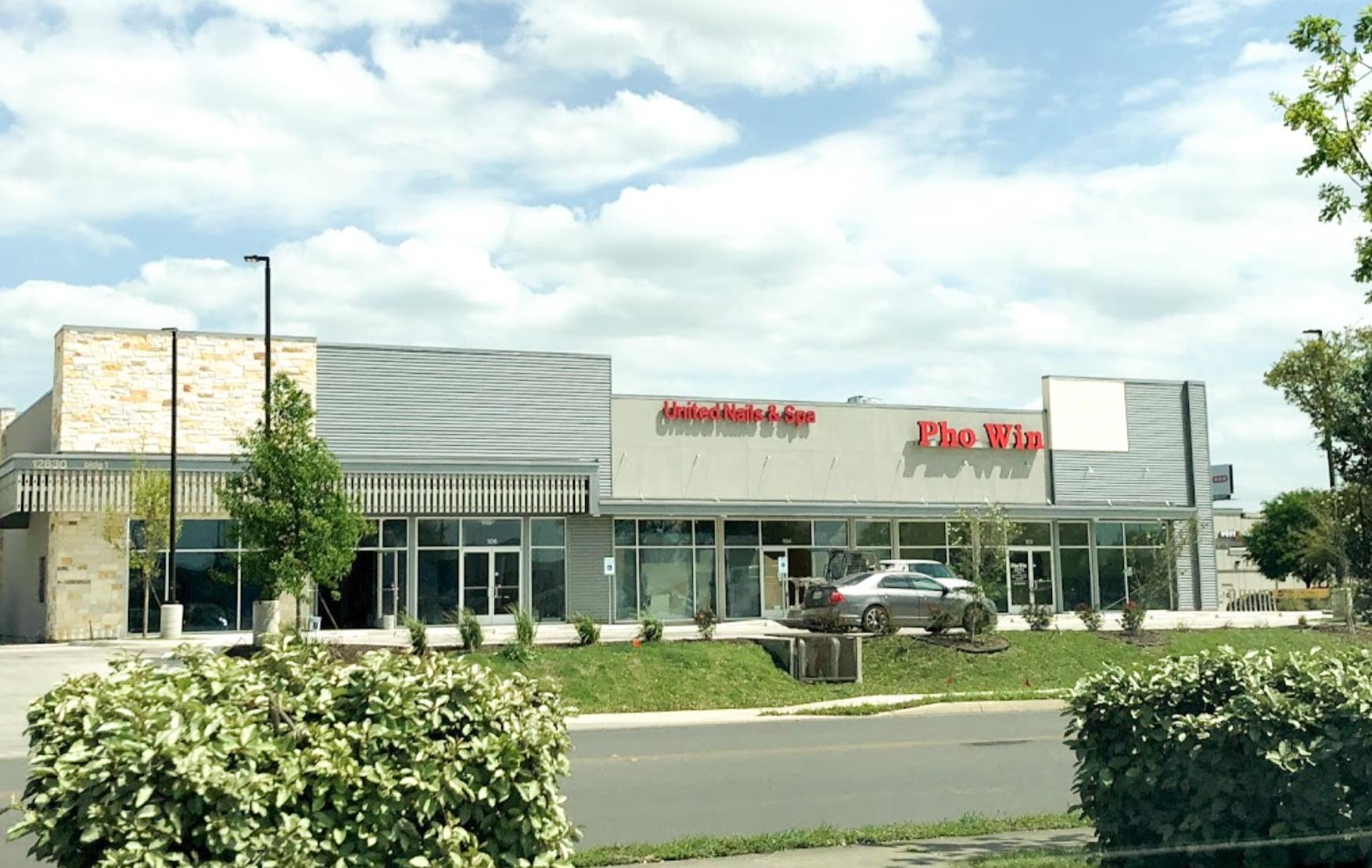 Top 10 tiệm nail salon lớn nhất tại Mỹ 11 United Nail & Spa