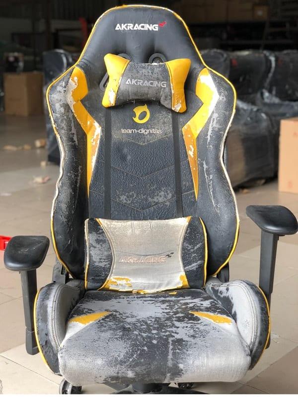 Bọc lại ghế gaming bong tróc/ nổ da nên dùng da nào? Bọc lại ghế gaming bong tróc/ nổ da nên dùng da nào?